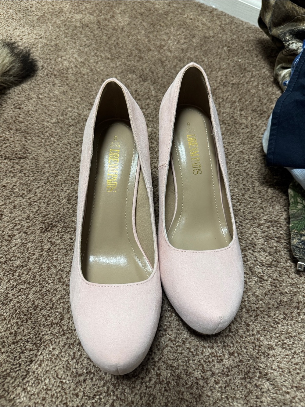 Dream Pairs Blush Pink Suede Round-Toe Heels